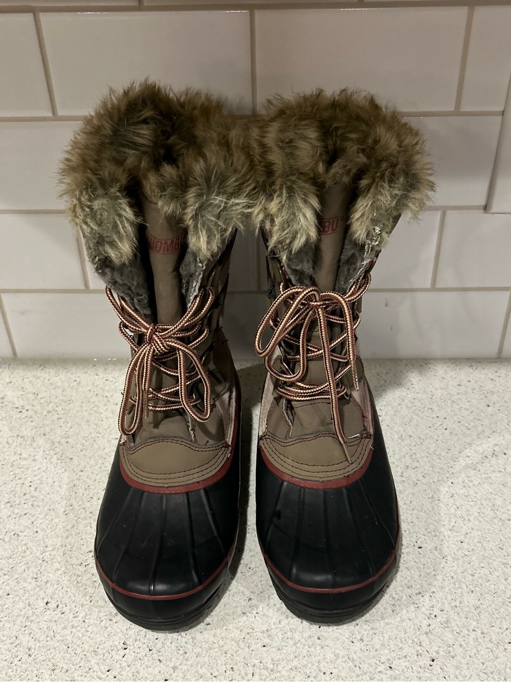 Insulated Brown Fur-Trim Winter Boots for Women, Size 8M
